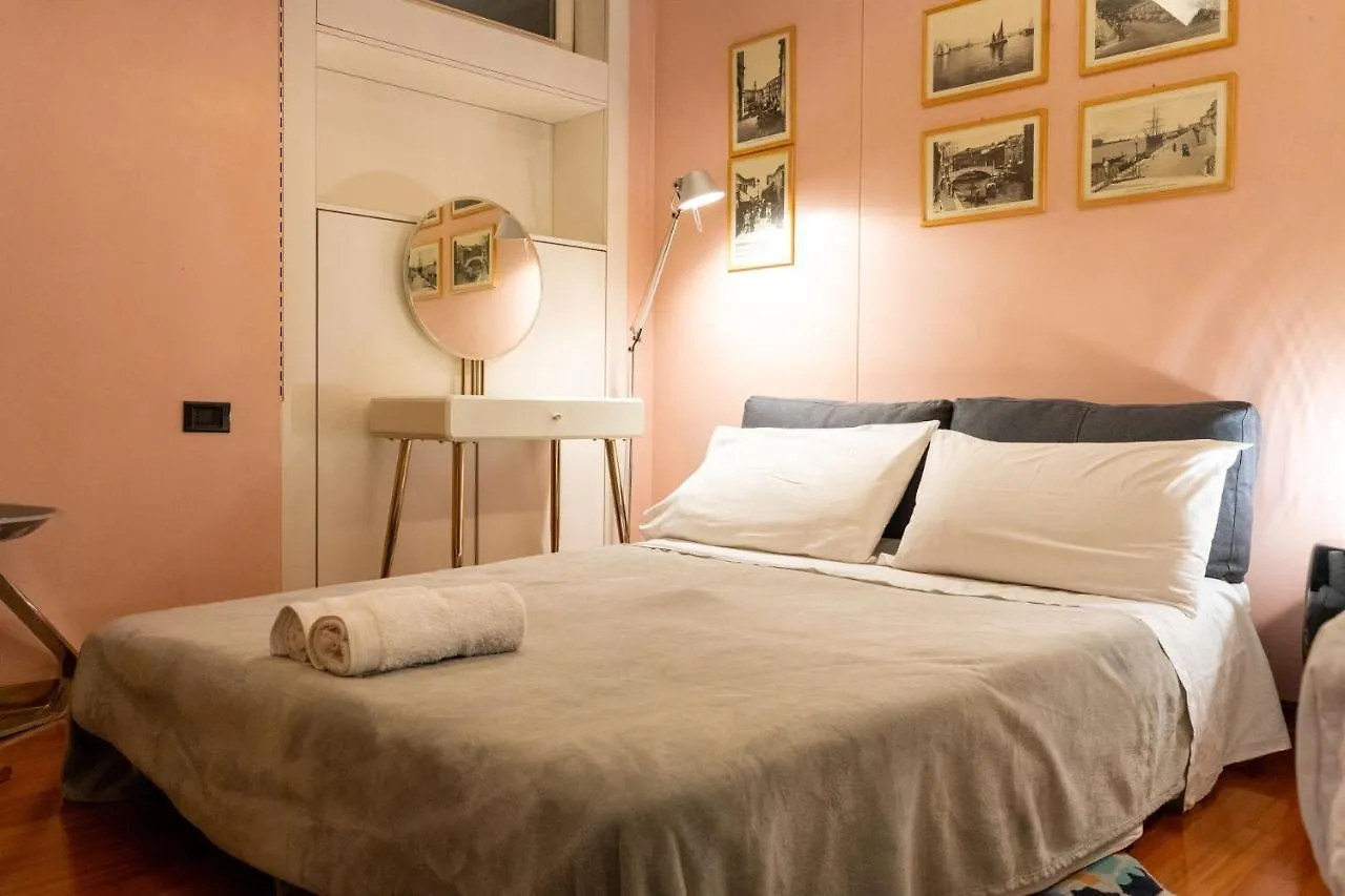 別荘 Casa Flavia Ai Morosini - Luxury Apartment With Canal View ヴェネツィア イタリア