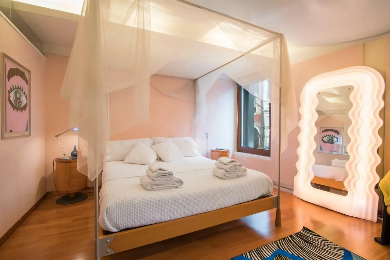 Casa Flavia Ai Morosini - Luxury Apartment With Canal View Venice Holiday home